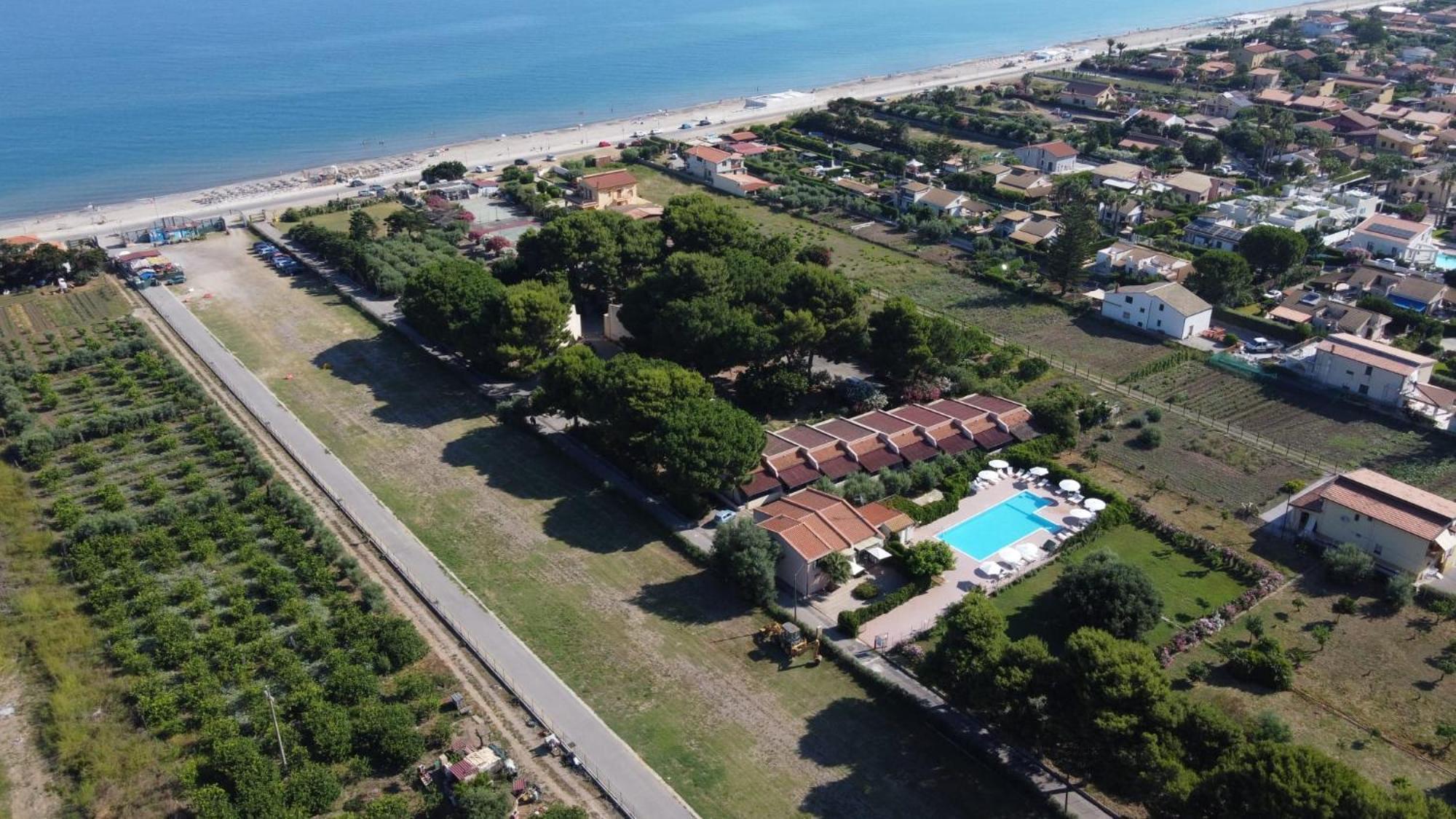 Villa Teti - Sicilia Campofelice Di Roccella Exterior photo